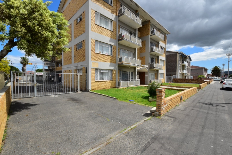  Bedroom Property for Sale in Parow Valley Western Cape